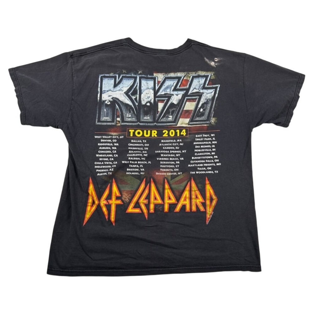 KISS Def Leppard Shirt Mens XL Tour 2014 40th Anniversary Band Merch Distressed - Picture 2 of 8